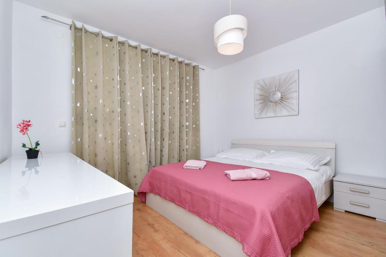 Apartment Ela Omiš Exteriér fotografie
