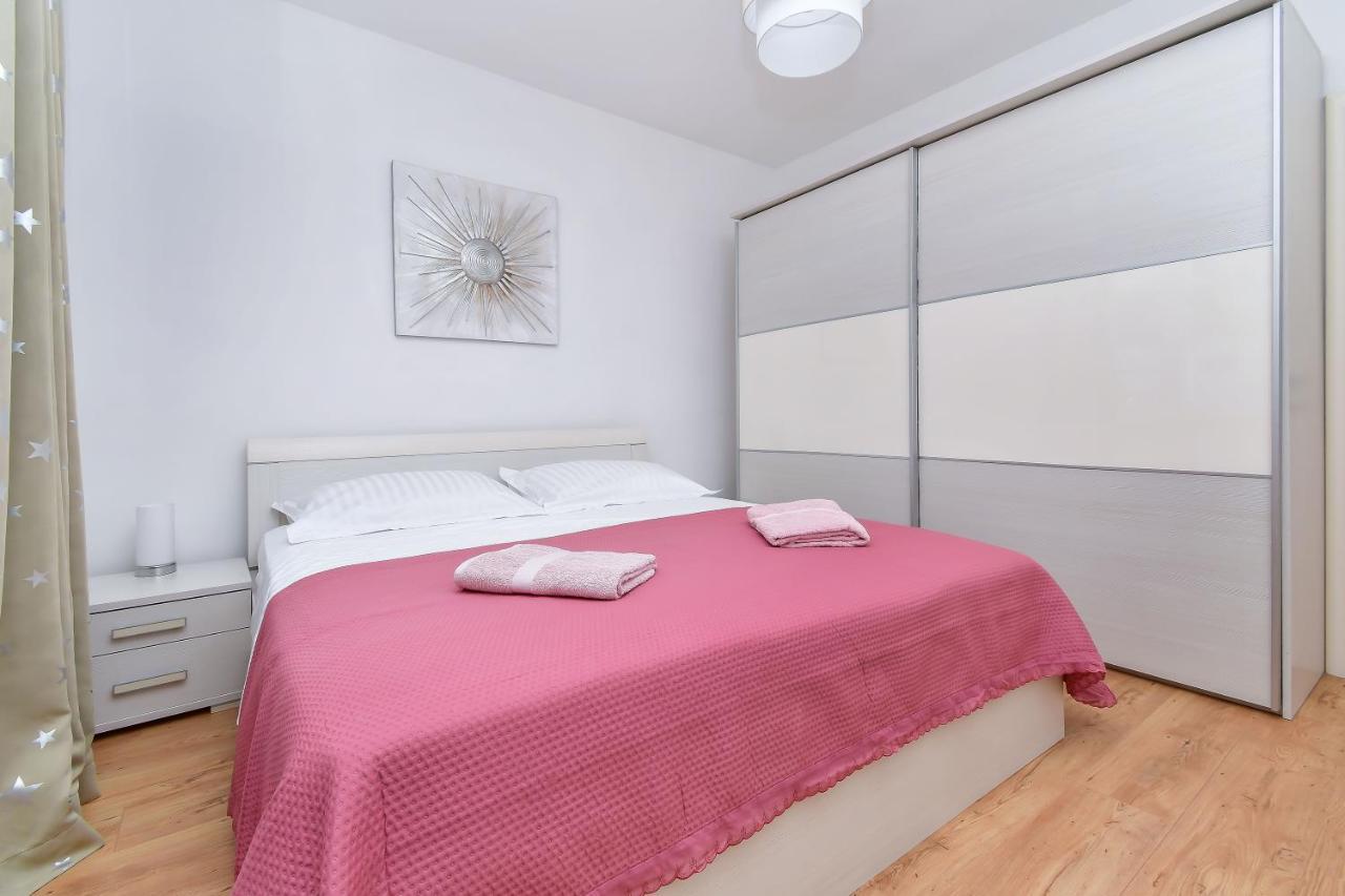 Apartment Ela Omiš Exteriér fotografie