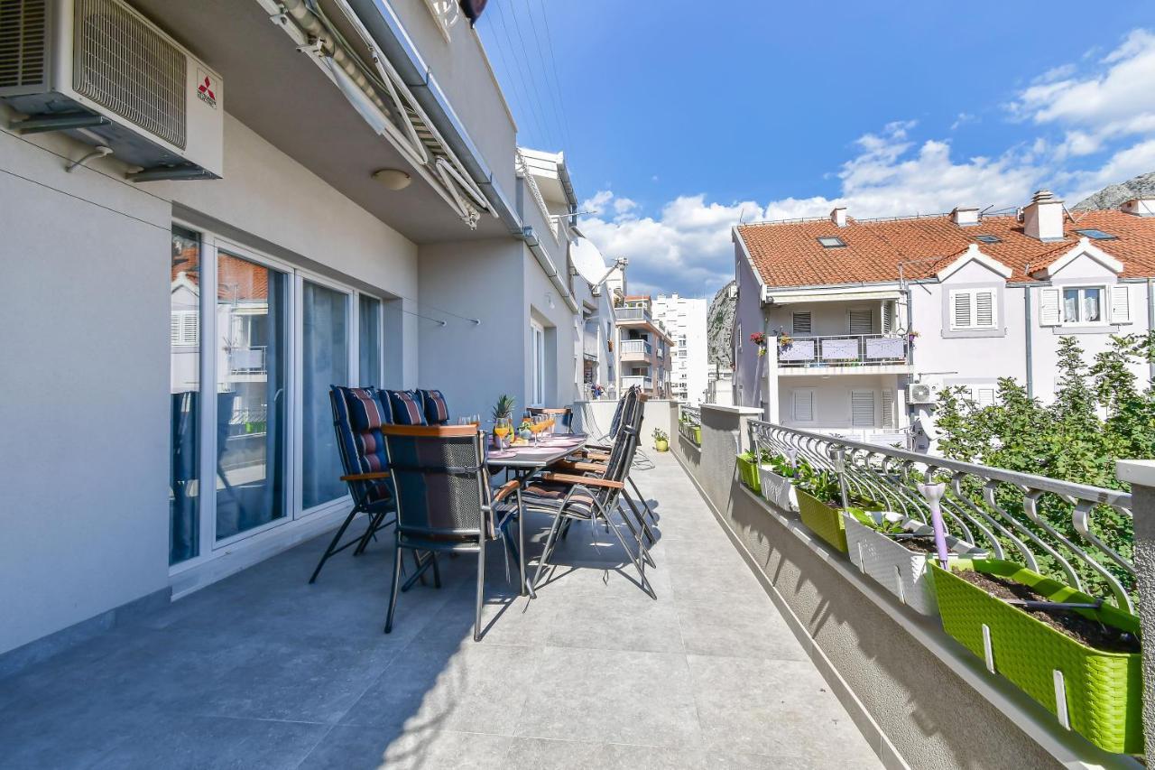 Apartment Ela Omiš Exteriér fotografie