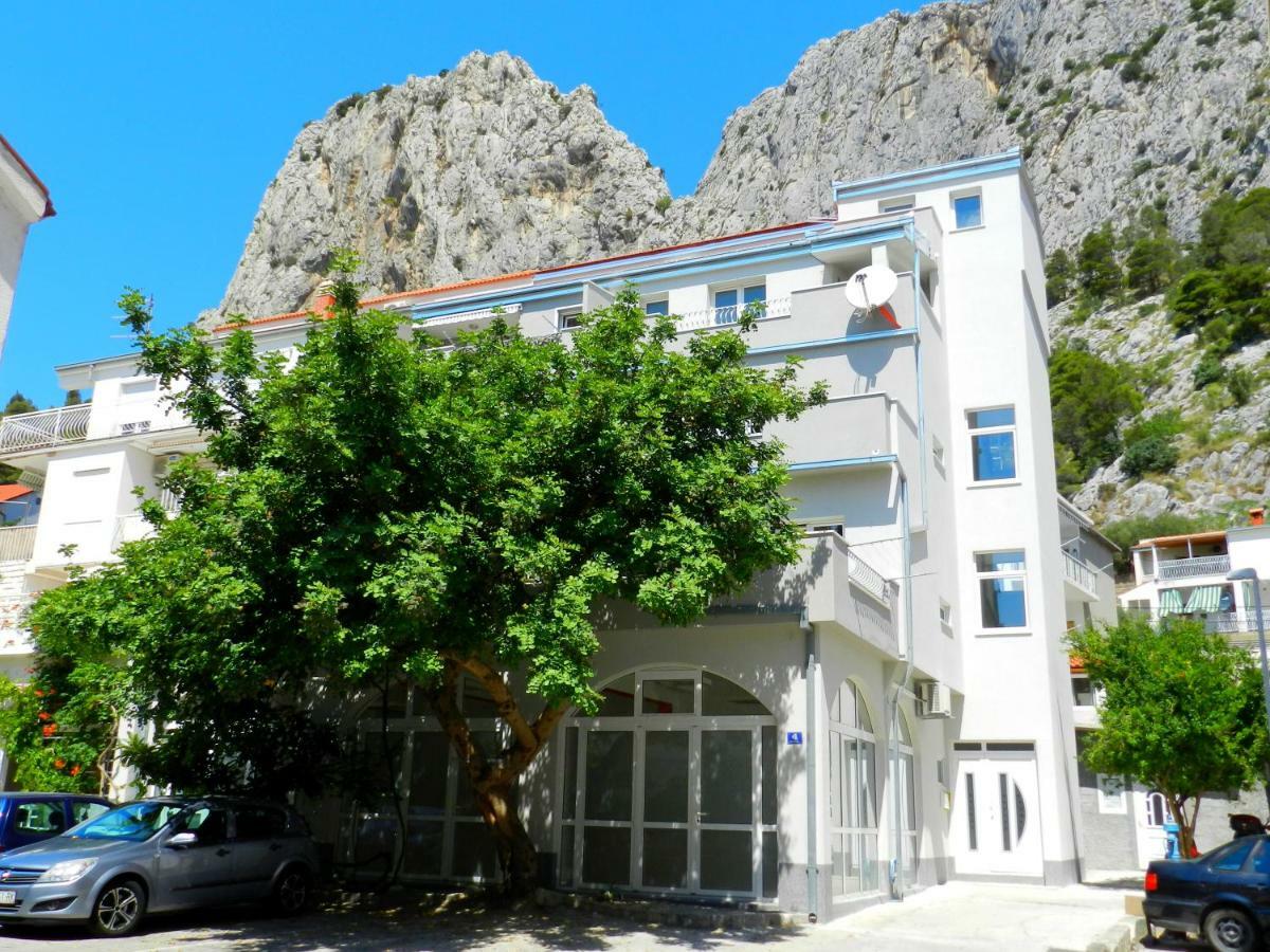 Apartment Ela Omiš Exteriér fotografie